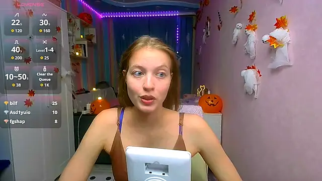 Snapshot of __Aphrodita__wow__ chatting on 11-04-25, 01:10 Aphrodita wow online show from 11-04-25, 01:10