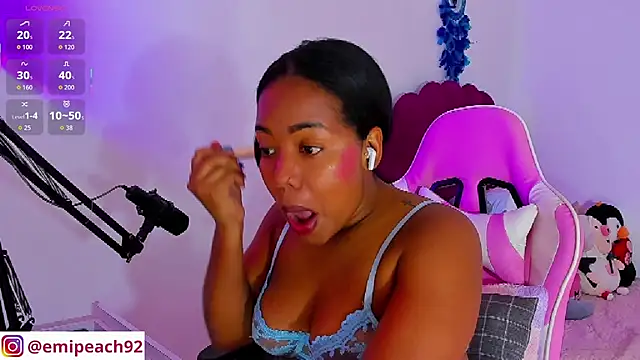 samanthaabloom online show from 11-08-25, 01:06