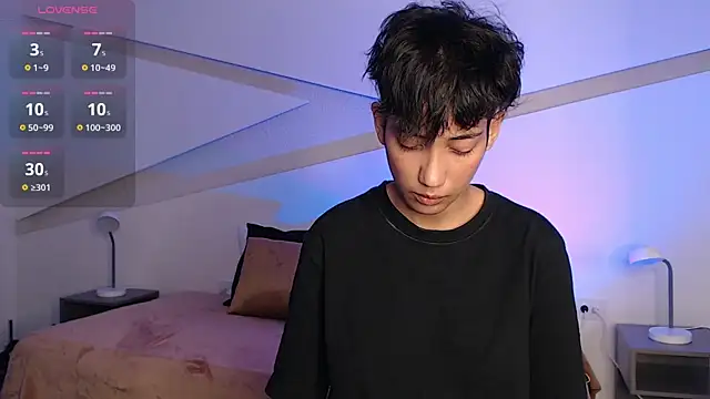 hot little bunny online show from 02-11-25, 11:33