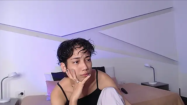 hot little bunny online show from 03-21-25, 09:23