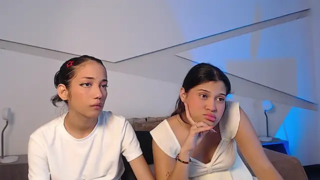 hot little bunny online show from 01-12-26, 08:58