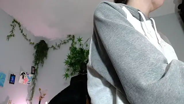 VickyJackson  online show from 10-21-25, 07:25