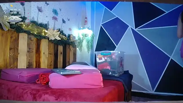 DaMikaela  online show from 12-15-25, 07:07