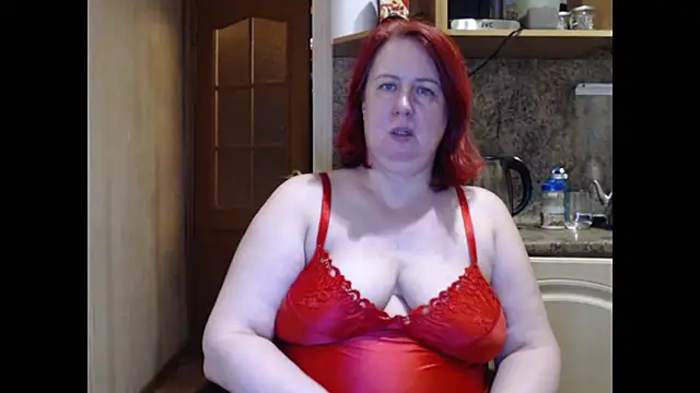NikolRedMilf online show from 04-18-26, 12:25