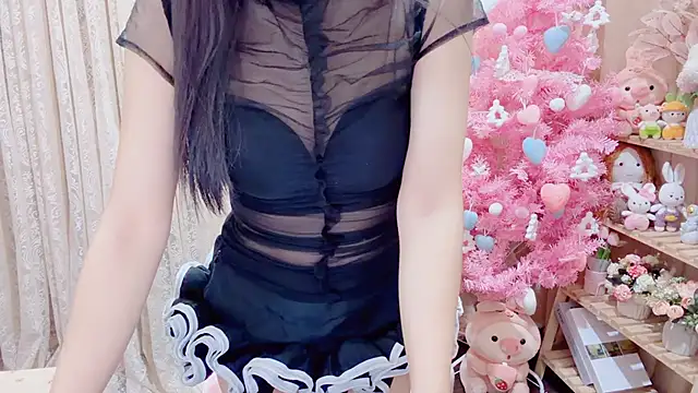 Snapshot of Rellababyy chatting on 12-19-25, 01:23 Rellababyy online show from 12-19-25, 01:23