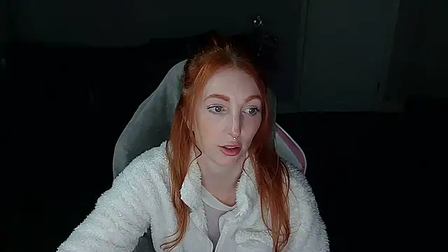 Snapshot of Red_firesquirt chatting on 02-11-25, 02:46 Red firesquirt online show from 02-11-25, 02:46