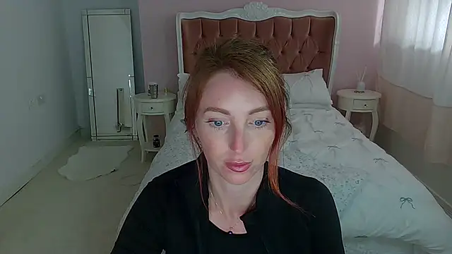 Red firesquirt online show from 07-14-26, 01:28