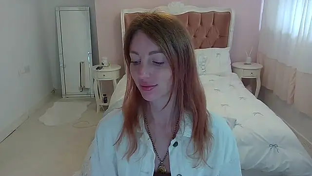 Red firesquirt online show from 07-18-26, 11:25