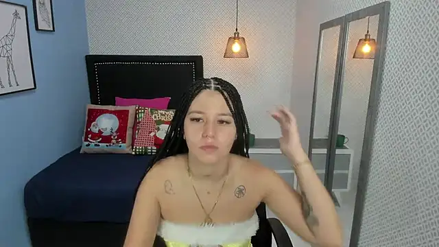 LORENADAVIES online show from 12-24-24, 12:22