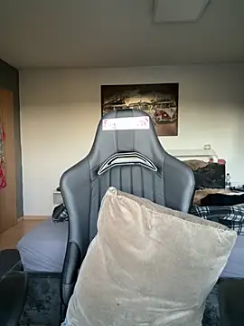 BunnyDiamond1 online show from 11-05-25, 03:12