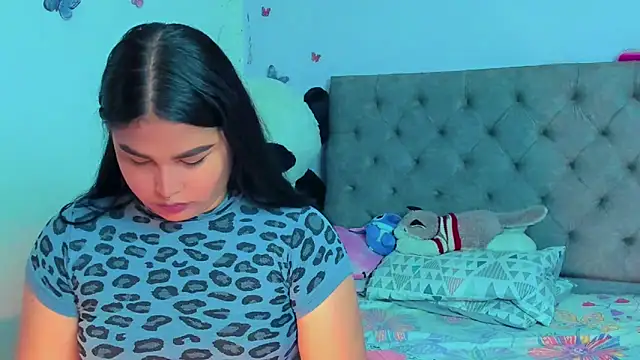 mabellfox online show from 03-13-25, 06:12