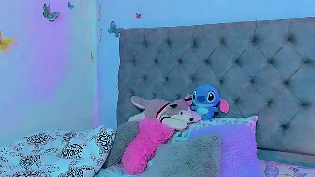 mabellfox online show from 03-22-25, 06:47