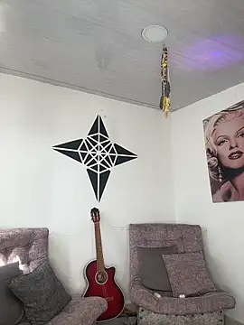 Snapshot of Mydreams69 chatting on 03-15-26, 06:47 Mydreams69 online show from 03-15-26, 06:47