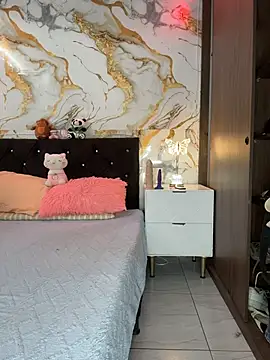 Mydreams69 online show from 07-08-26, 04:00