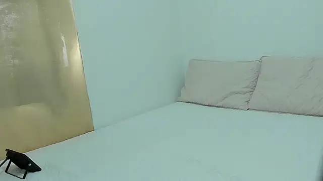 soyamandaa  online show from 10-25-25, 08:14