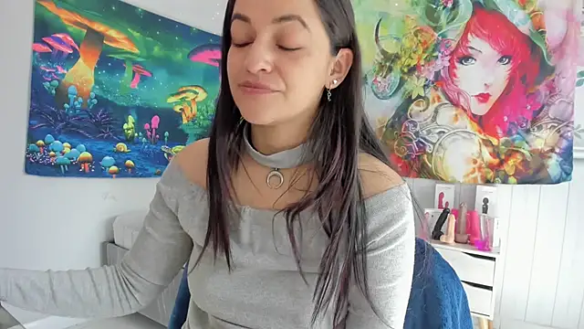 Snapshot of LovelyAzucena chatting on 11-08-25, 02:39 LovelyAzucena online show from 11-08-25, 02:39