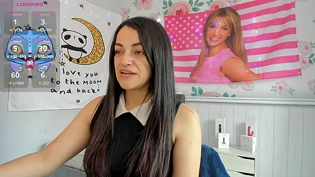 Snapshot of LovelyAzucena chatting on 11-21-25, 06:17 LovelyAzucena online show from 11-21-25, 06:17