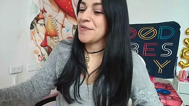 LovelyAzucena online show from 05-25-26, 03:07