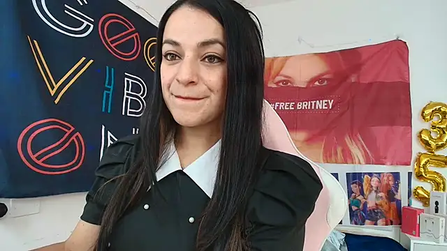 LovelyAzucena online show from 07-28-26, 02:13