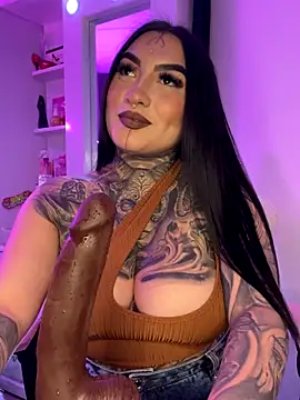 CloeeBeckam online show from 12-02-25, 08:52