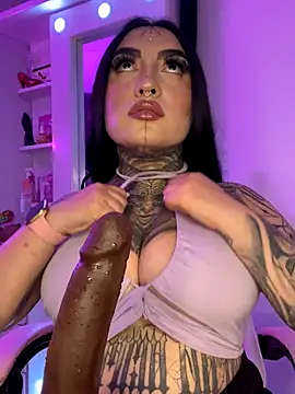 CloeeBeckam online show from 12-04-25, 04:33