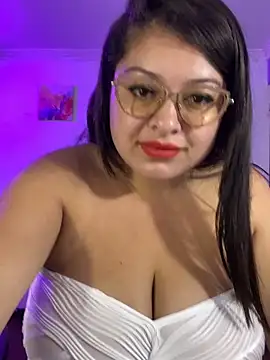 MiiaaJoness online show from 11-19-25, 02:28