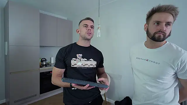 Snapshot of enjoy_me chatting on 04-02-26, 09:29 enjoy me online show from 04-02-26, 09:29