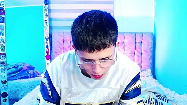  justinmoon2 online show from 05-07-26, 04:51