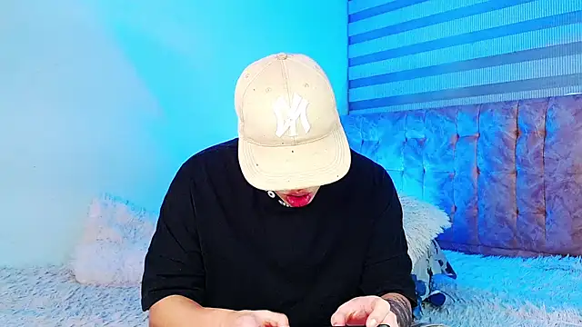  justinmoon2 online show from 06-27-26, 04:39