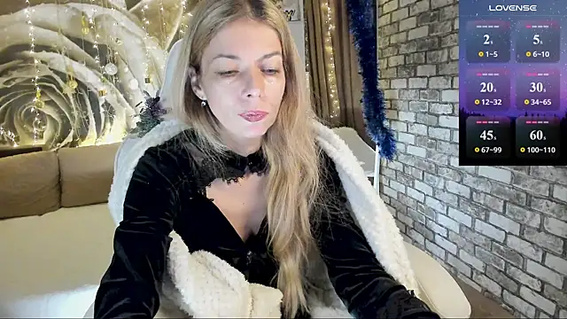 Snapshot of Eva_Melow chatting on 01-17-26, 06:33 Eva Melow online show from 01-17-26, 06:33