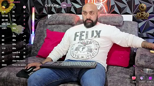 Snapshot of JD-69 chatting on 10-06-25, 07:11 JD-69 online show from 10-06-25, 07:11