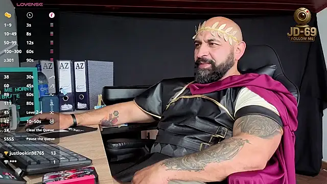 Snapshot of JD-69 chatting on 10-31-25, 05:36 JD-69 online show from 10-31-25, 05:36