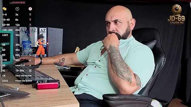 Snapshot of JD-69 chatting on 11-20-25, 07:24 JD-69 online show from 11-20-25, 07:24