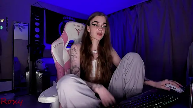 Snapshot of wet_dream_ chatting on 10-20-25, 04:40 wet dream online show from 10-20-25, 04:40