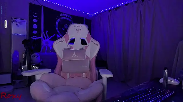 Snapshot of wet_dream_ chatting on 11-15-25, 10:15 wet dream online show from 11-15-25, 10:15