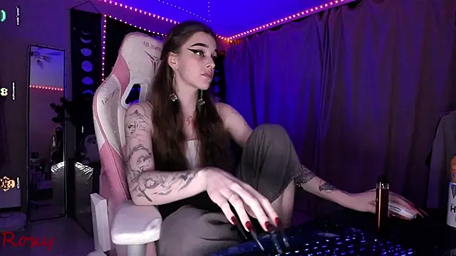 Snapshot of wet_dream_ chatting on 01-05-26, 05:38 wet dream online show from 01-05-26, 05:38