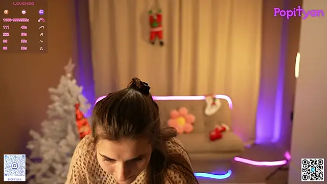 Snapshot of popityan1 chatting on 12-17-25, 10:21 popityan1 online show from 12-17-25, 10:21