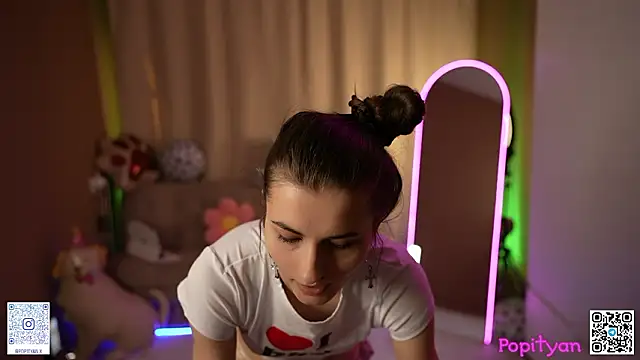 Snapshot of popityan1 chatting on 02-06-26, 08:29 popityan1 online show from 02-06-26, 08:29