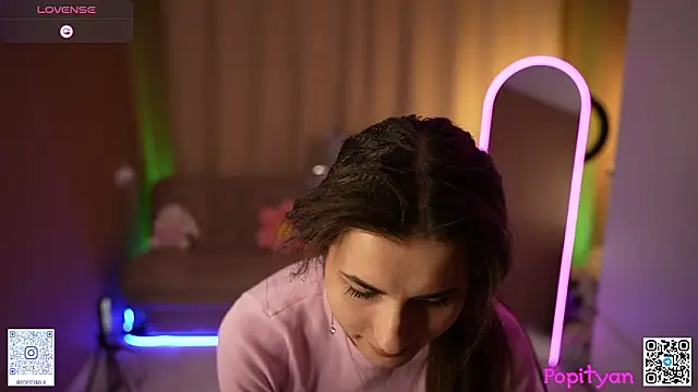 Snapshot of popityan1 chatting on 03-12-26, 08:42 popityan1 online show from 03-12-26, 08:42