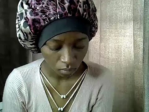 Snapshot of Enkarxx chatting on 09-21-25, 11:12 Enkarxx online show from 09-21-25, 11:12