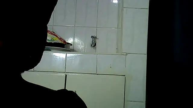 Snapshot of Enkarxx chatting on 03-12-26, 05:52 Enkarxx online show from 03-12-26, 05:52