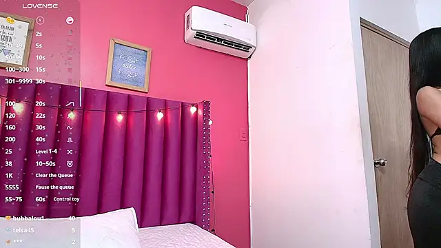 Snapshot of littlee_emilyy_ chatting on 02-12-25, 03:07 littlee emilyy  online show from 02-12-25, 03:07