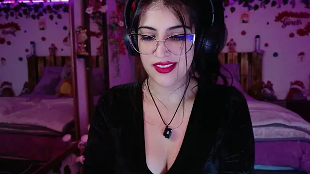 azahar  ziiz online show from 12-21-25, 08:16