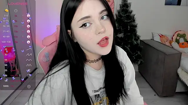 SelenaCute online show from 01-14-25, 05:08