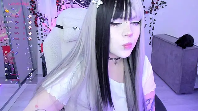 SelenaCute online show from 11-15-25, 12:02