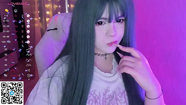 SelenaCute online show from 03-16-26, 05:44