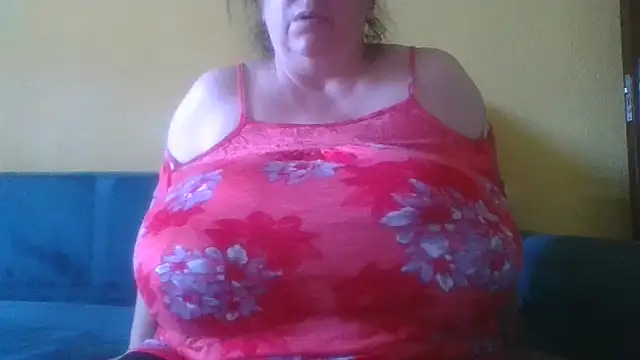 Nataliesbestjuggs online show from 10-25-25, 01:51