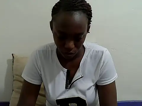lizbela1 online show from 05-27-26, 03:42