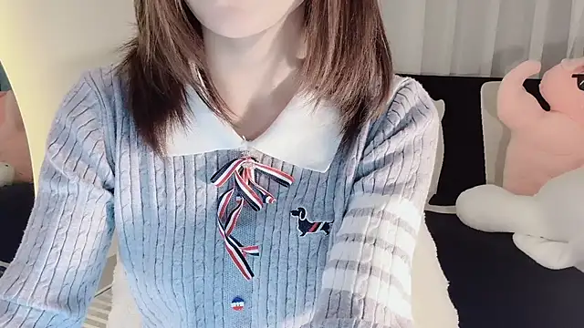 lvy-w online show from 02-12-25, 04:00