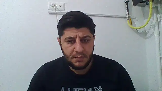 erkekkkadam online show from 02-22-25, 08:20